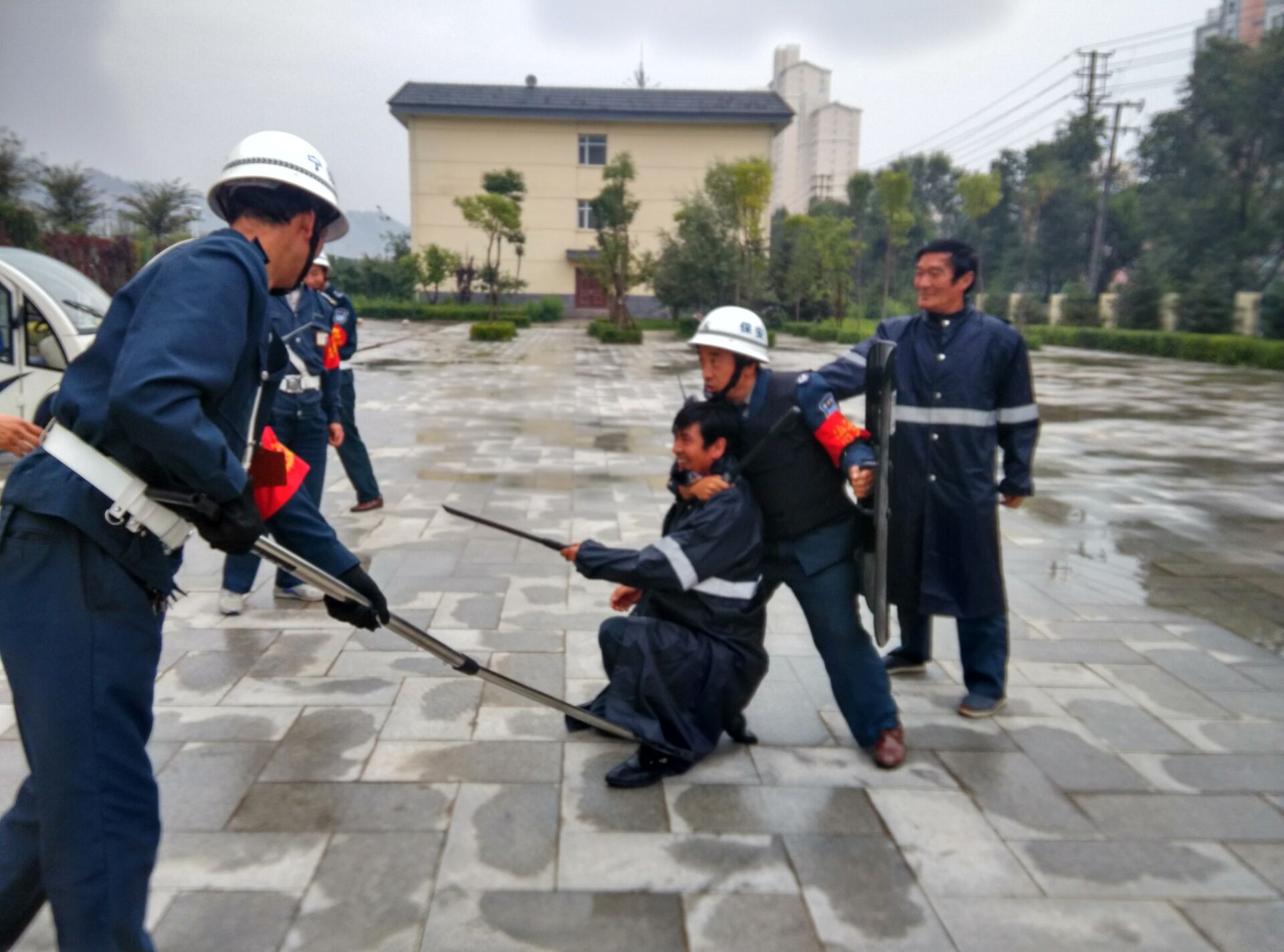 保安反恐演练