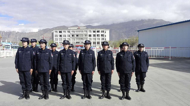 公司领导及西宁站安检员去往拉萨积极培训